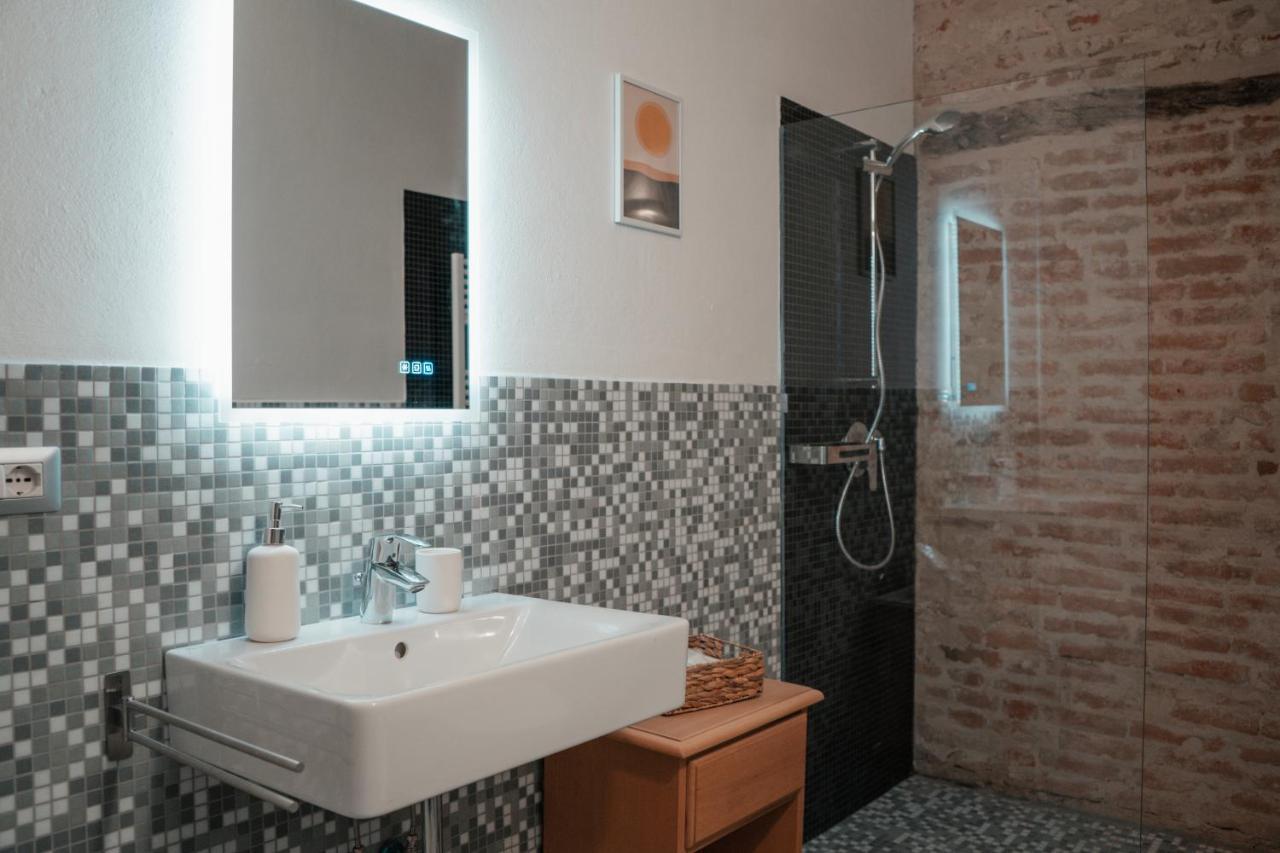 Centro Storico Recinto Dei Nobili 2-Private Parking Apartment Asti Exterior photo